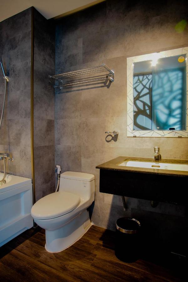 הו צ'י מין סיטי La Hotel Binh Tan מראה חיצוני תמונה
